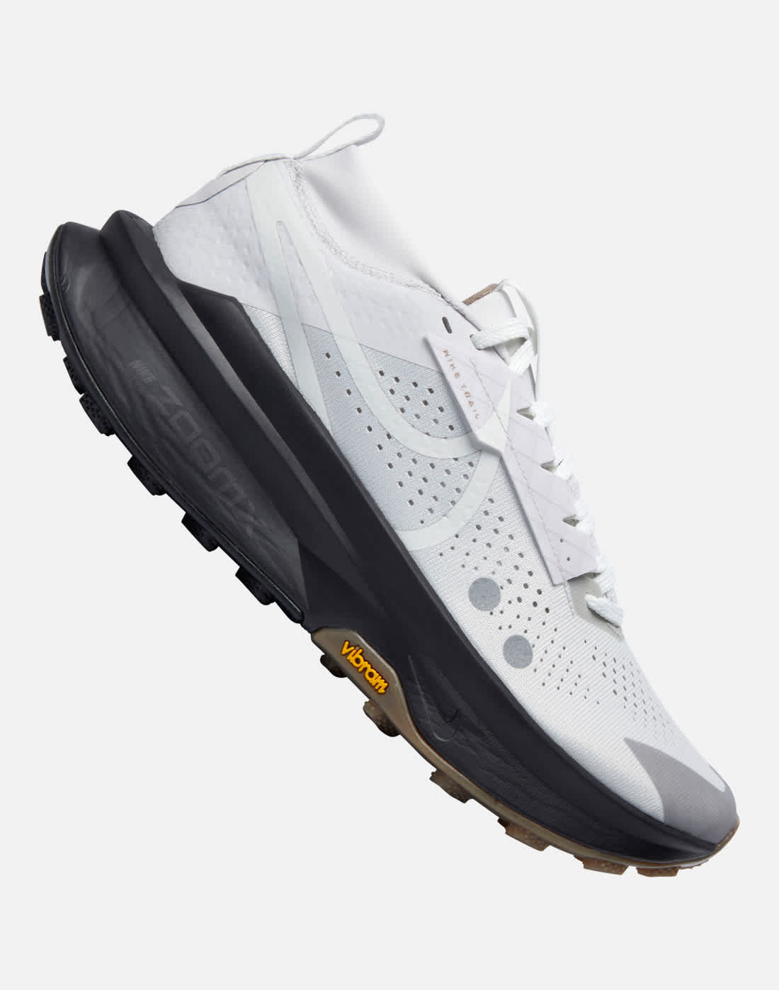 Men's Nike Zegama Trail 2 Shoes in Black/White | Size 10.5