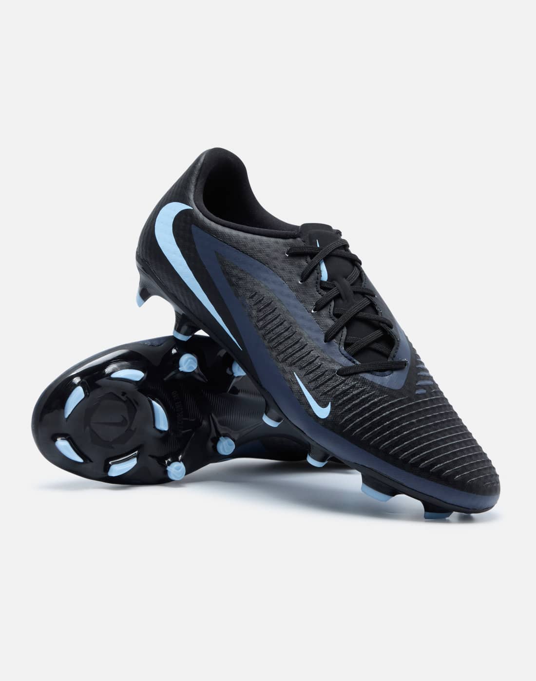 Nike Football Boots in Black for Adults Phantom 360 Academy Low Firm Ground | Size 8