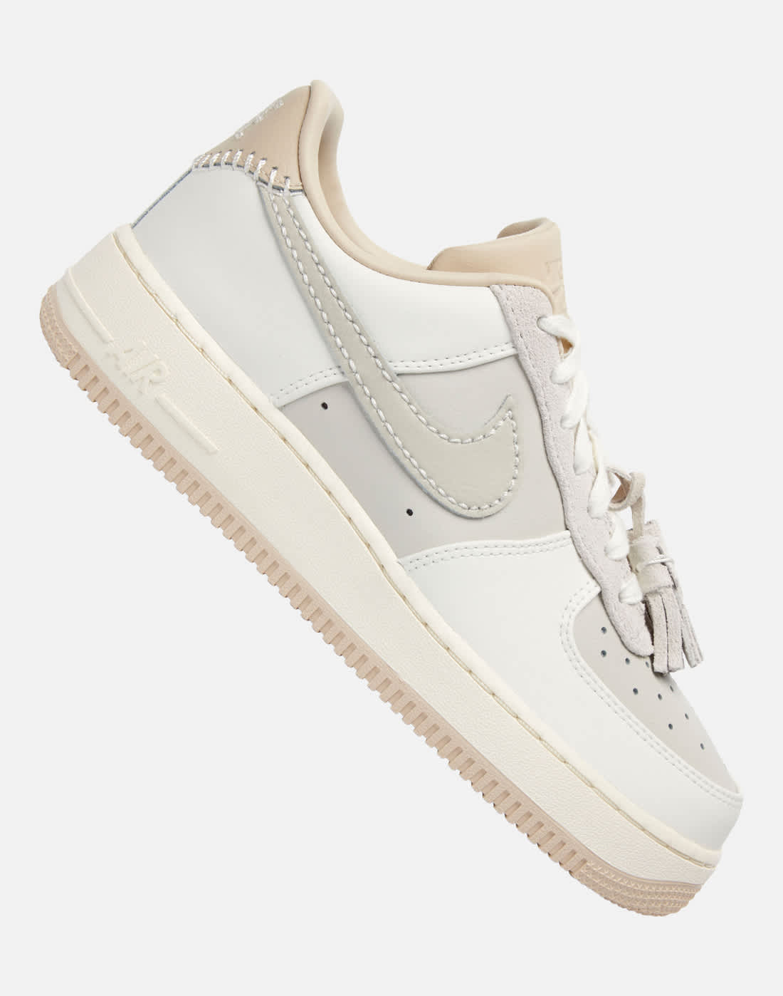 Women's Nike Air Force 1 '07 Trainers in Cream/Pink