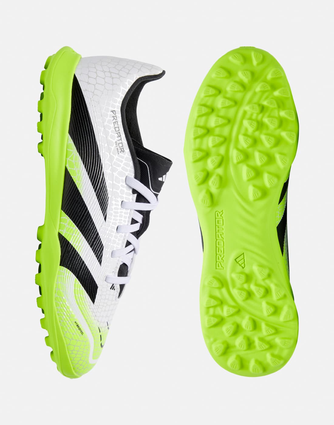 adidas Football Boots in White/Black for Kids Predator League Astro Turf | Size 5 | Rubber