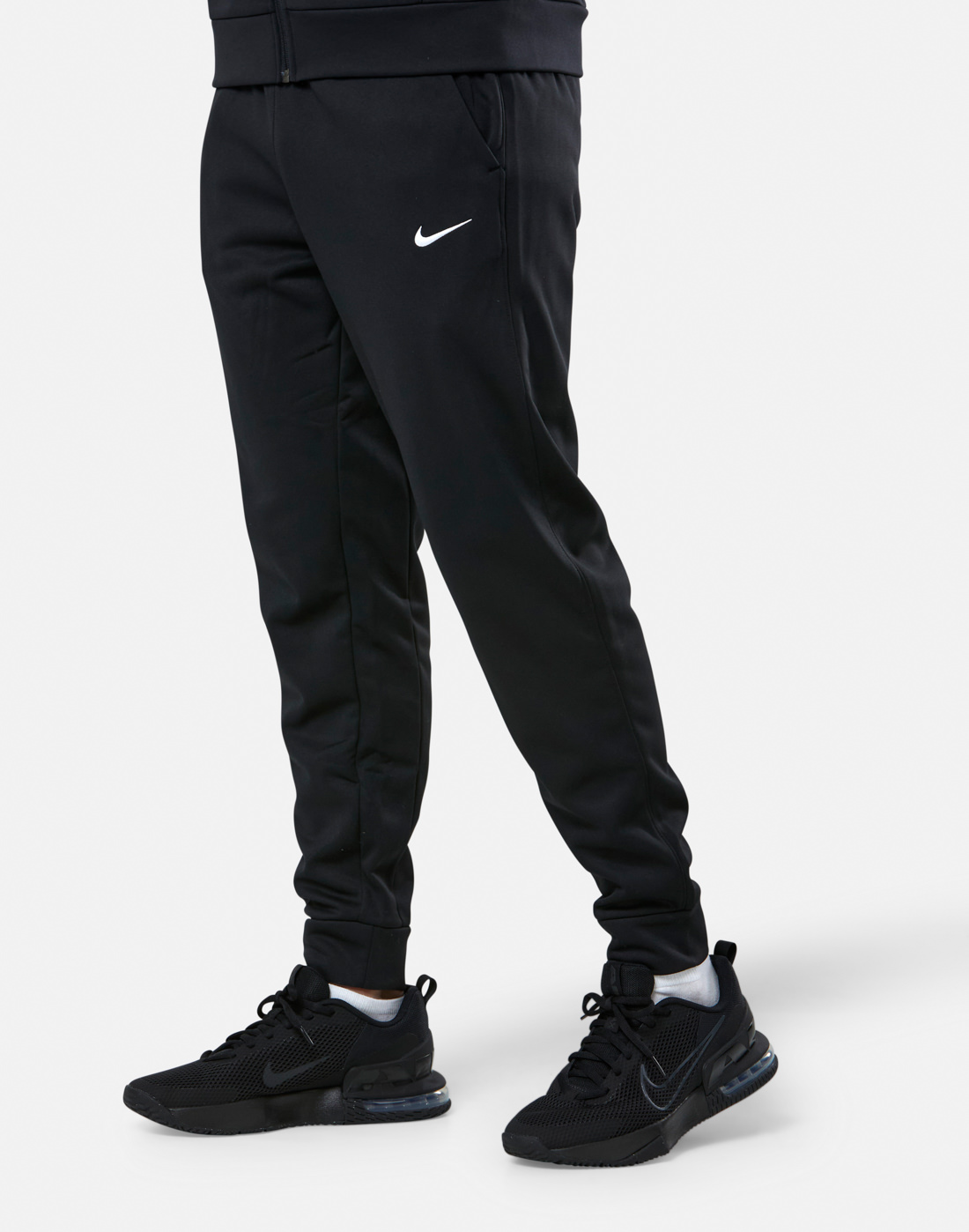 Men's Nike Therma Fleece Taper Pants in Black