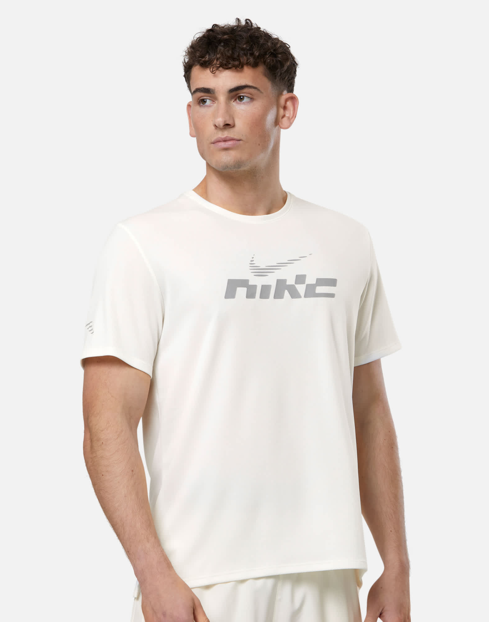 Men's Nike Miler Flash T-Shirt in White/Silver | Small | Polyester