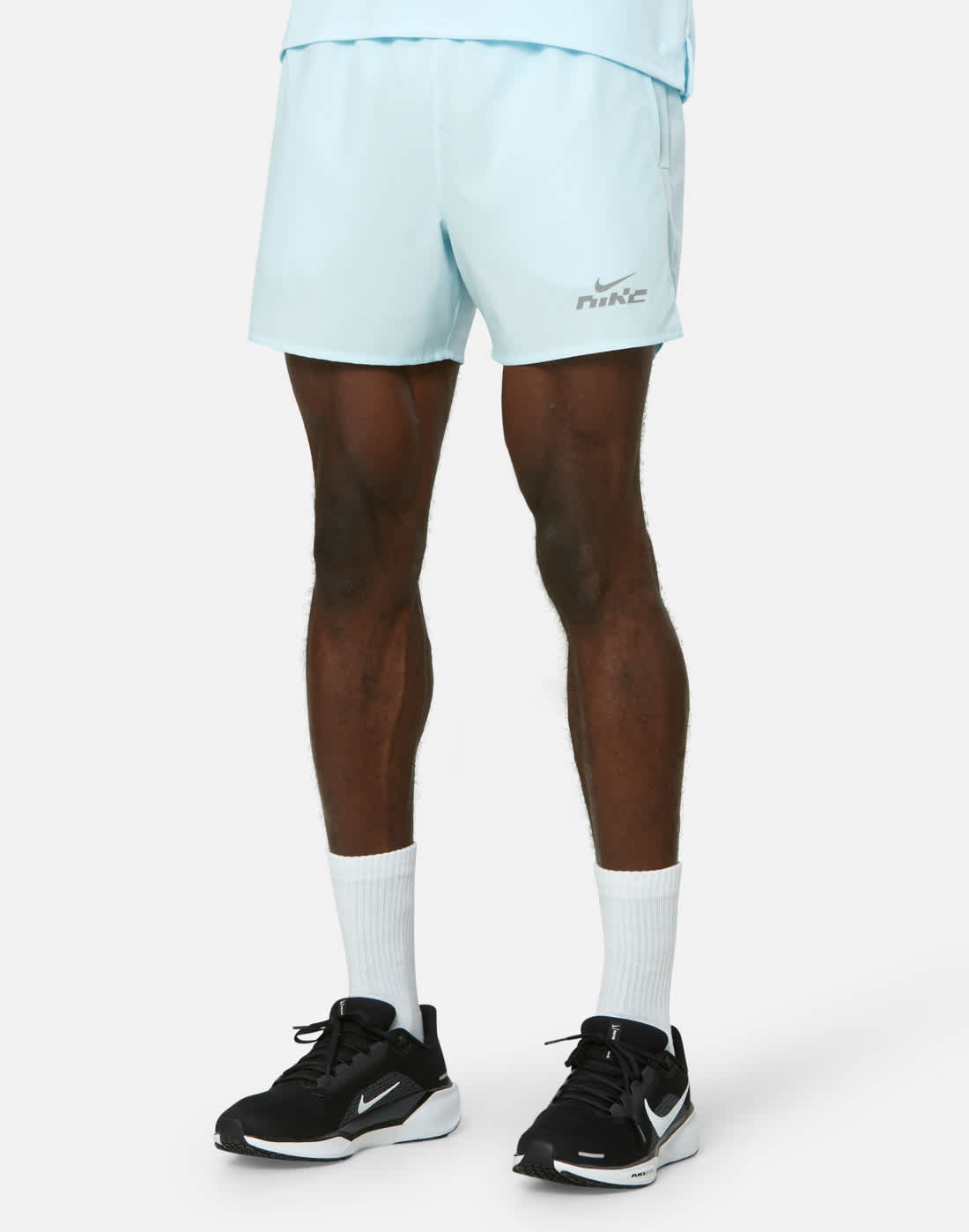Men's Nike 5in Challenger Flash Woven Shorts in Blue/Silver | Medium