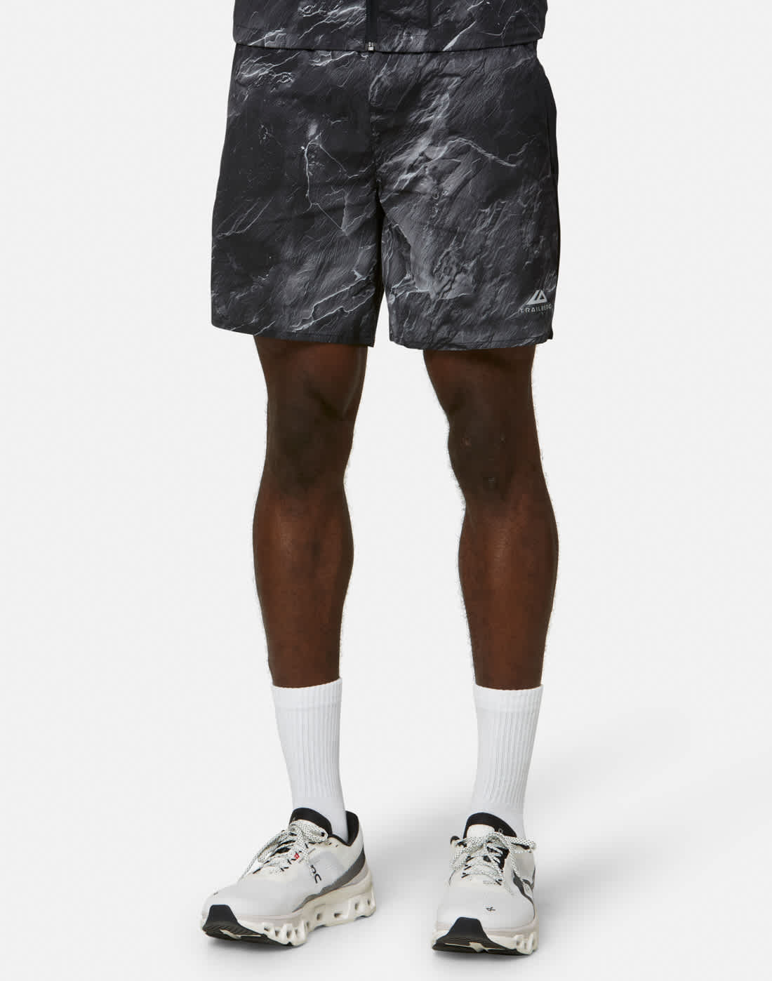 Men's Trailberg Vertex Woven Shorts in Black | XL