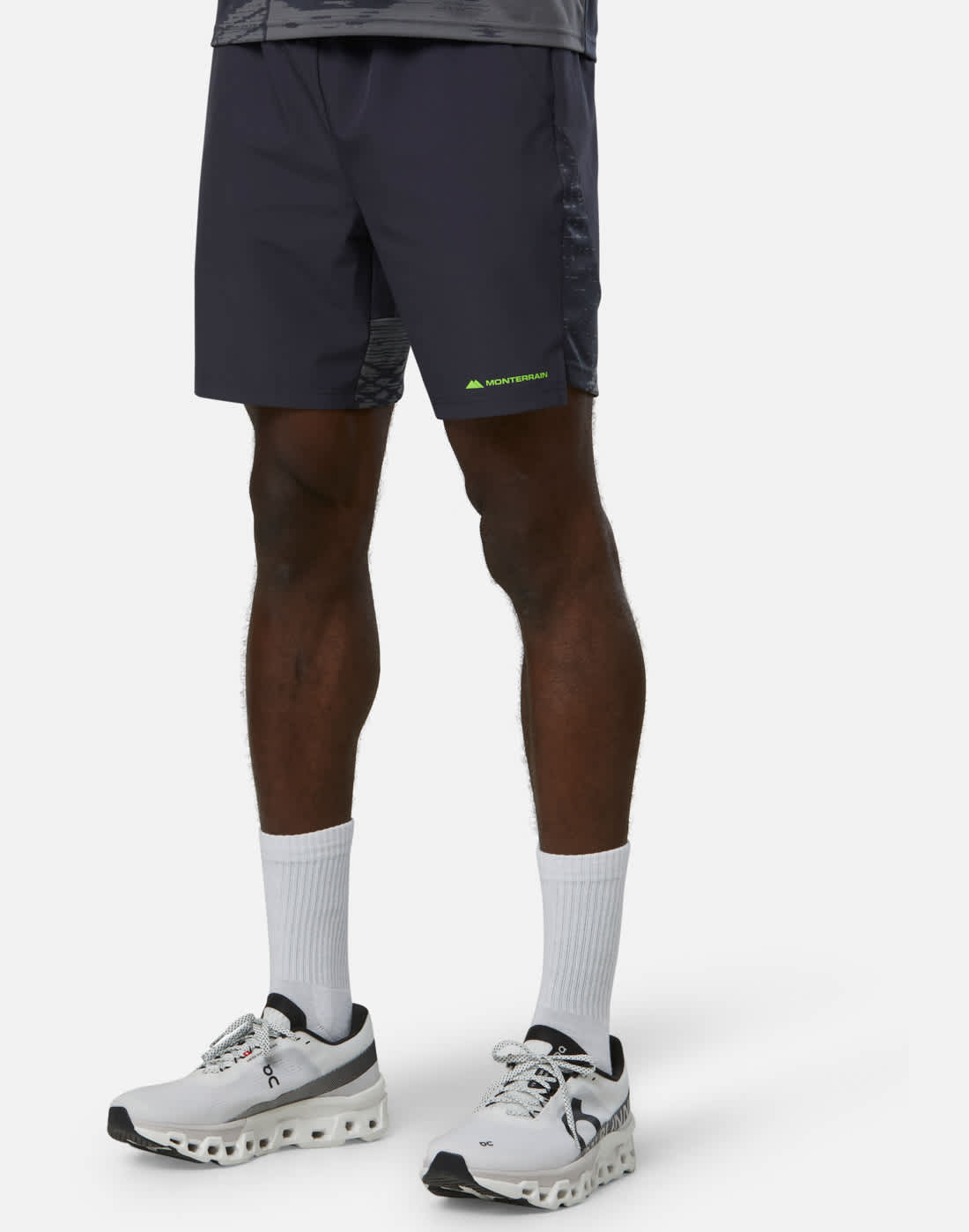 Men's Monterrain Divide Woven Shorts in Grey | Medium | Polyester