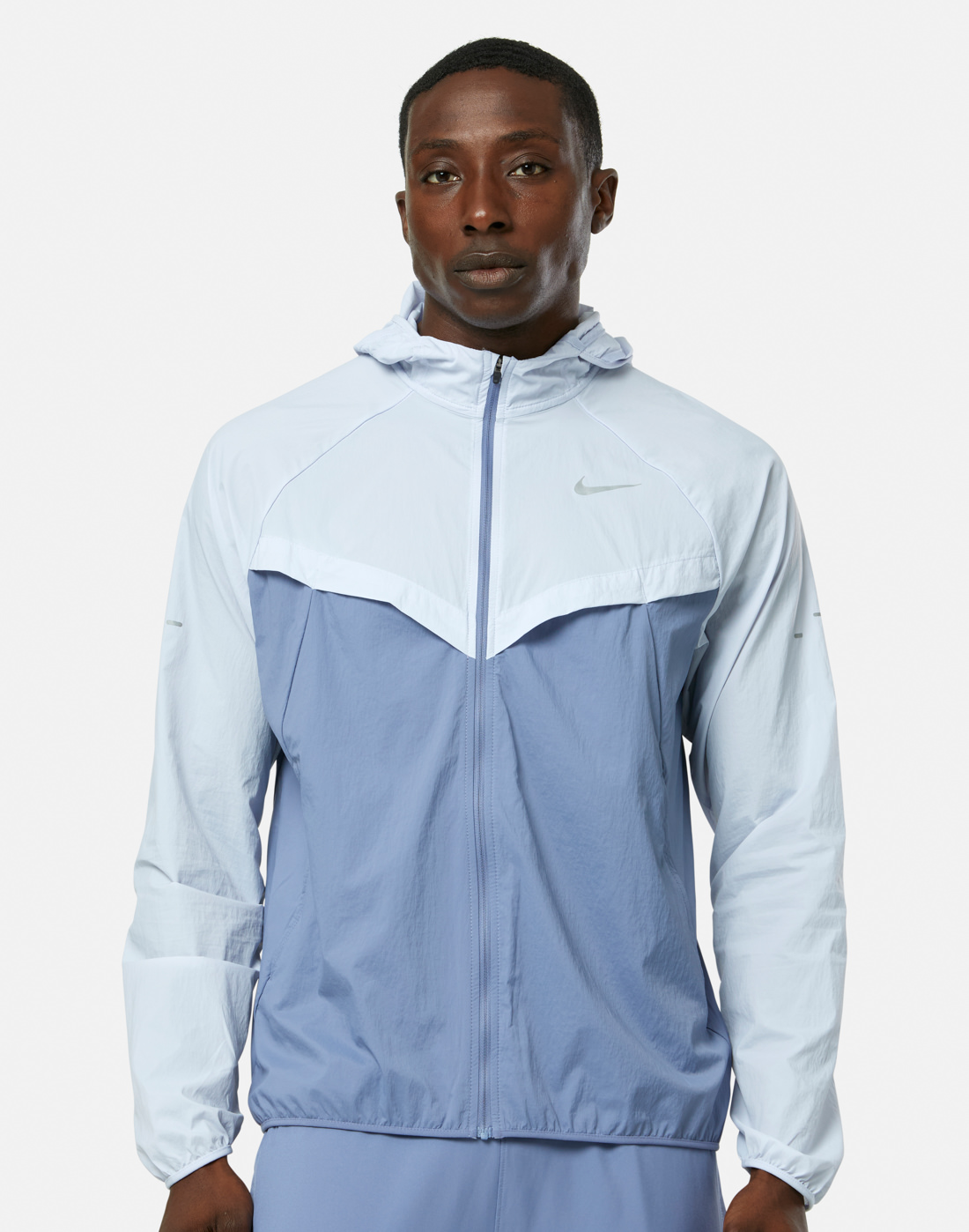 Men's Nike Stride Repel Jacket in Blue/Silver | Medium | Nylon