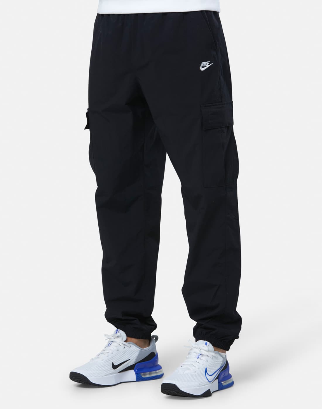 Men's Nike Club Woven Cargo Pant in Black/White | Small | Nylon