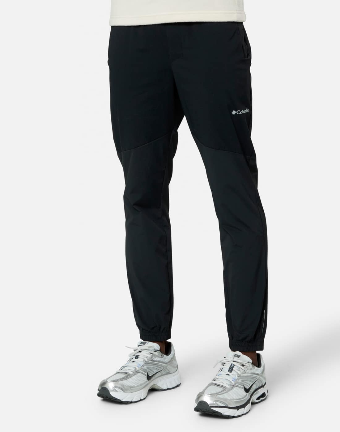Men's Columbia Tech Wind Pant in Black | Small
