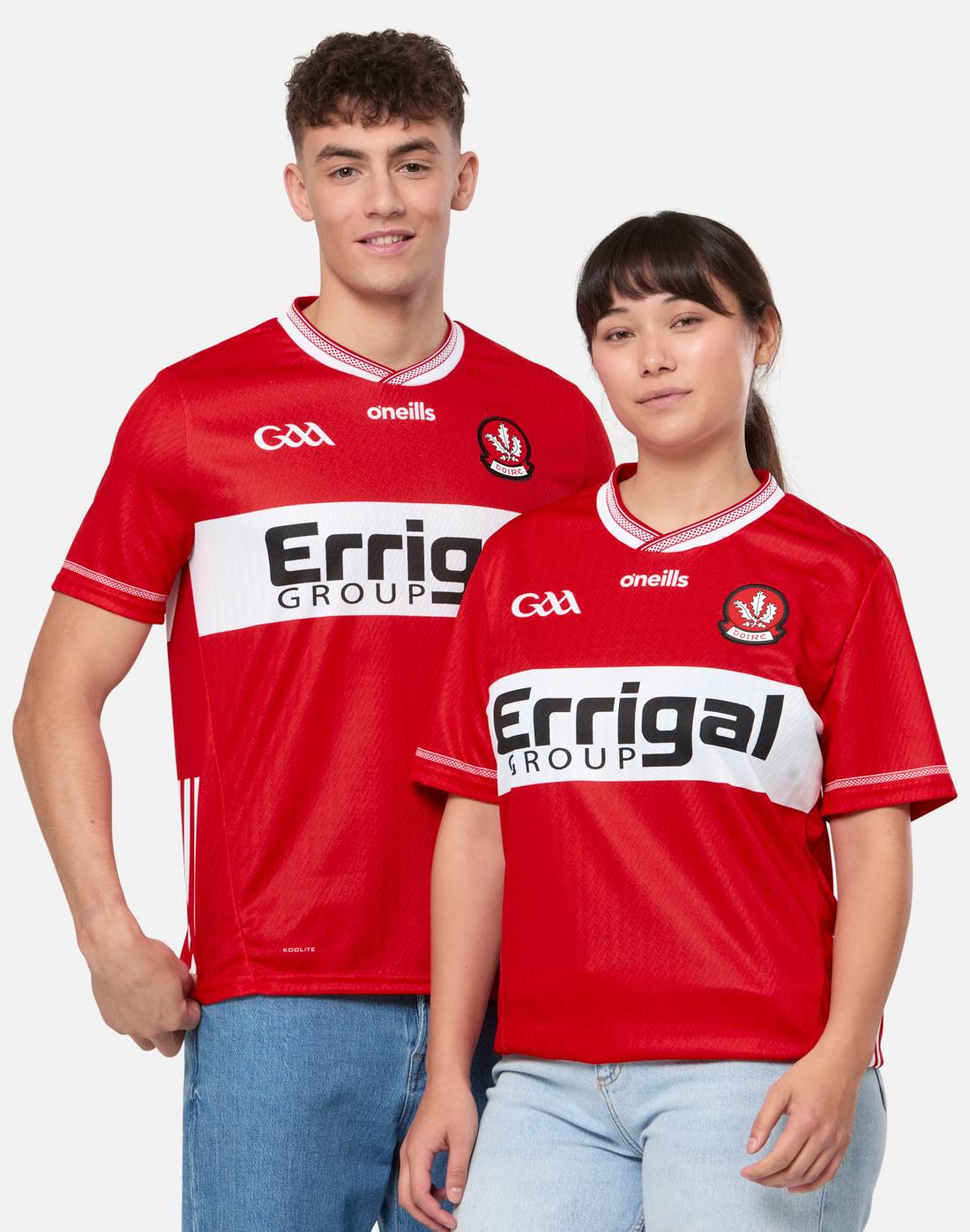 O'Neills Adults Derry Home Jersey 26/27 in White/Red | Medium