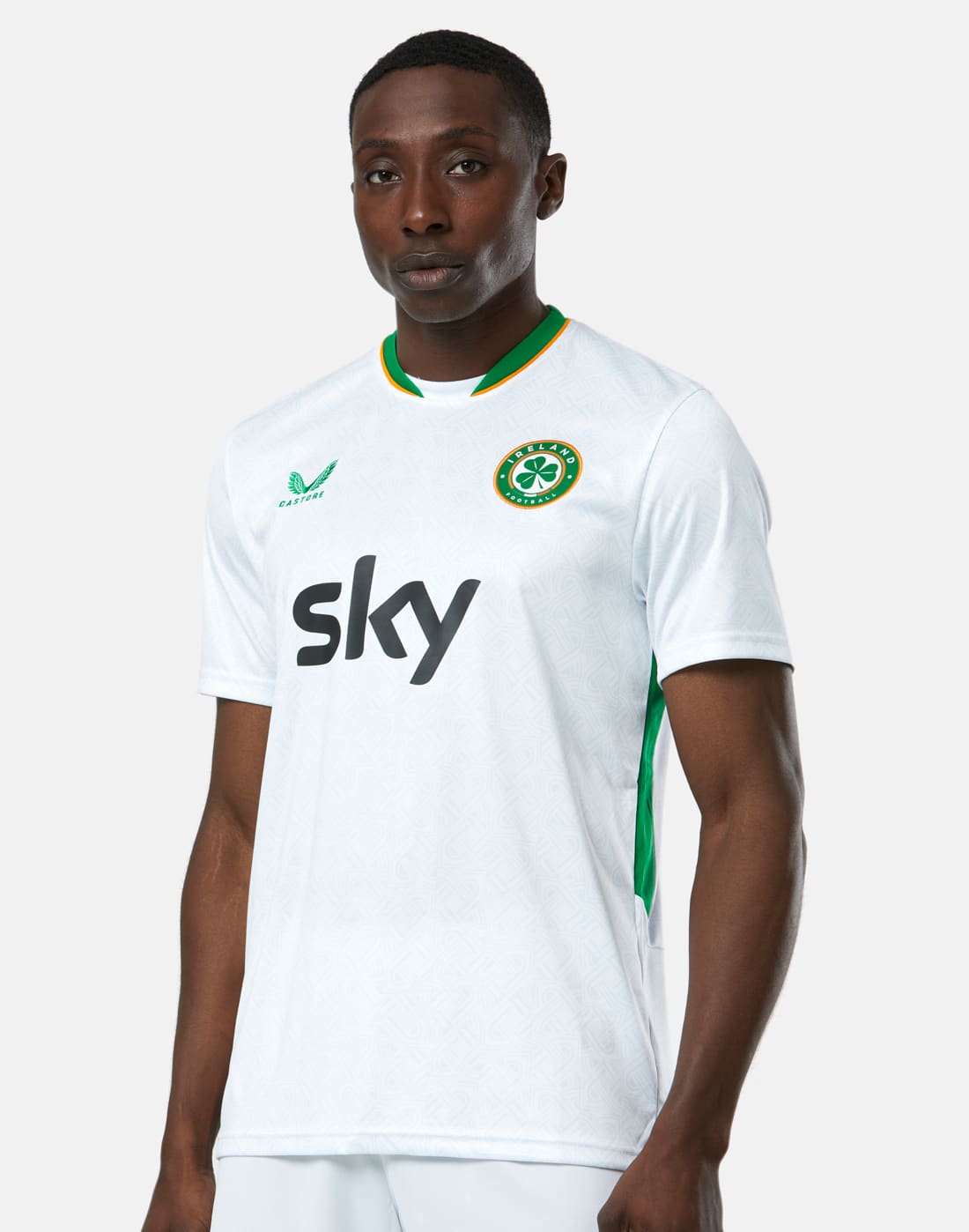 Castore Adults Ireland Away Jersey in White