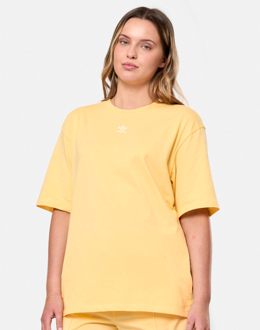 Women's Adidas Originals Oversized T-Shirt in Yellow | Medium | Cotton