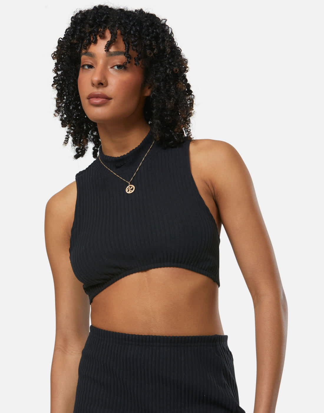 Women's Nike Chill Knit Ribbed Cropped Tank Top Wh in Black | Cotton