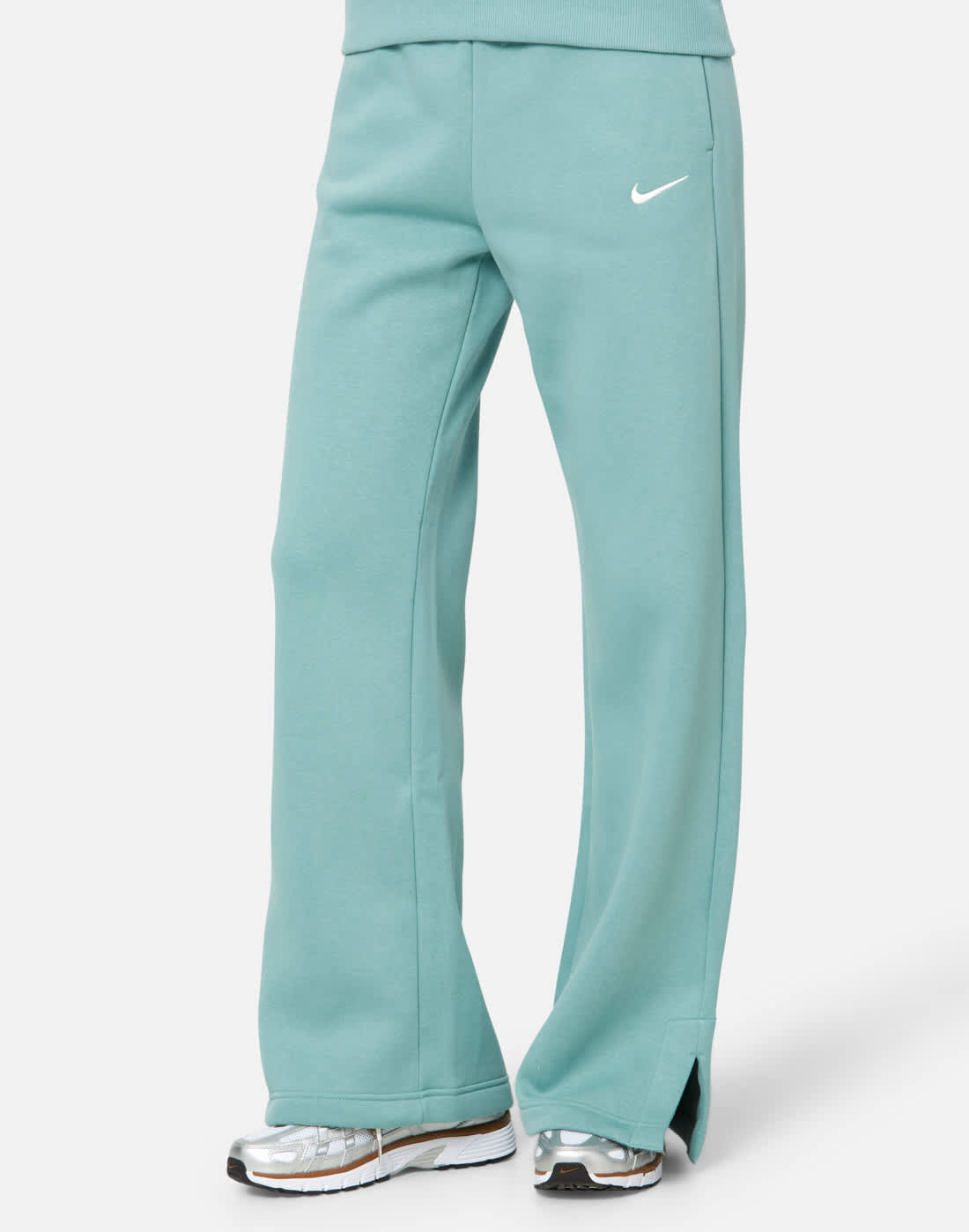 Women's Nike Phoenix Fleece Wide Leg Pants in Green | Medium