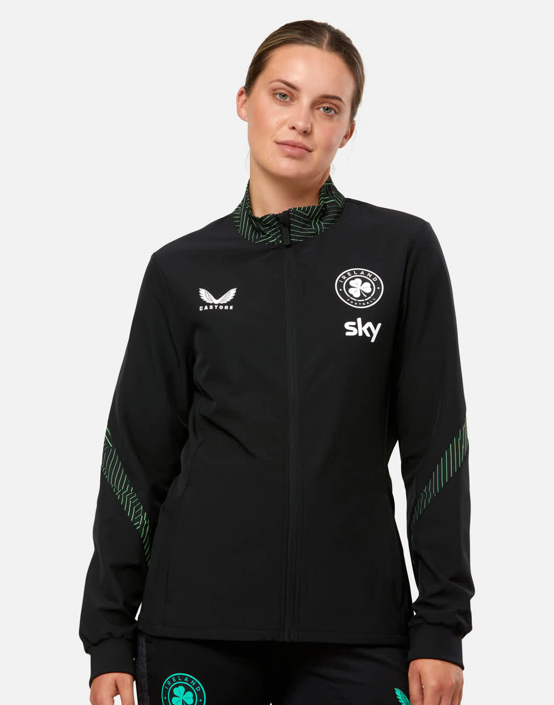 Women's Castore Ireland Pre Match Jacket in Black | 2XL
