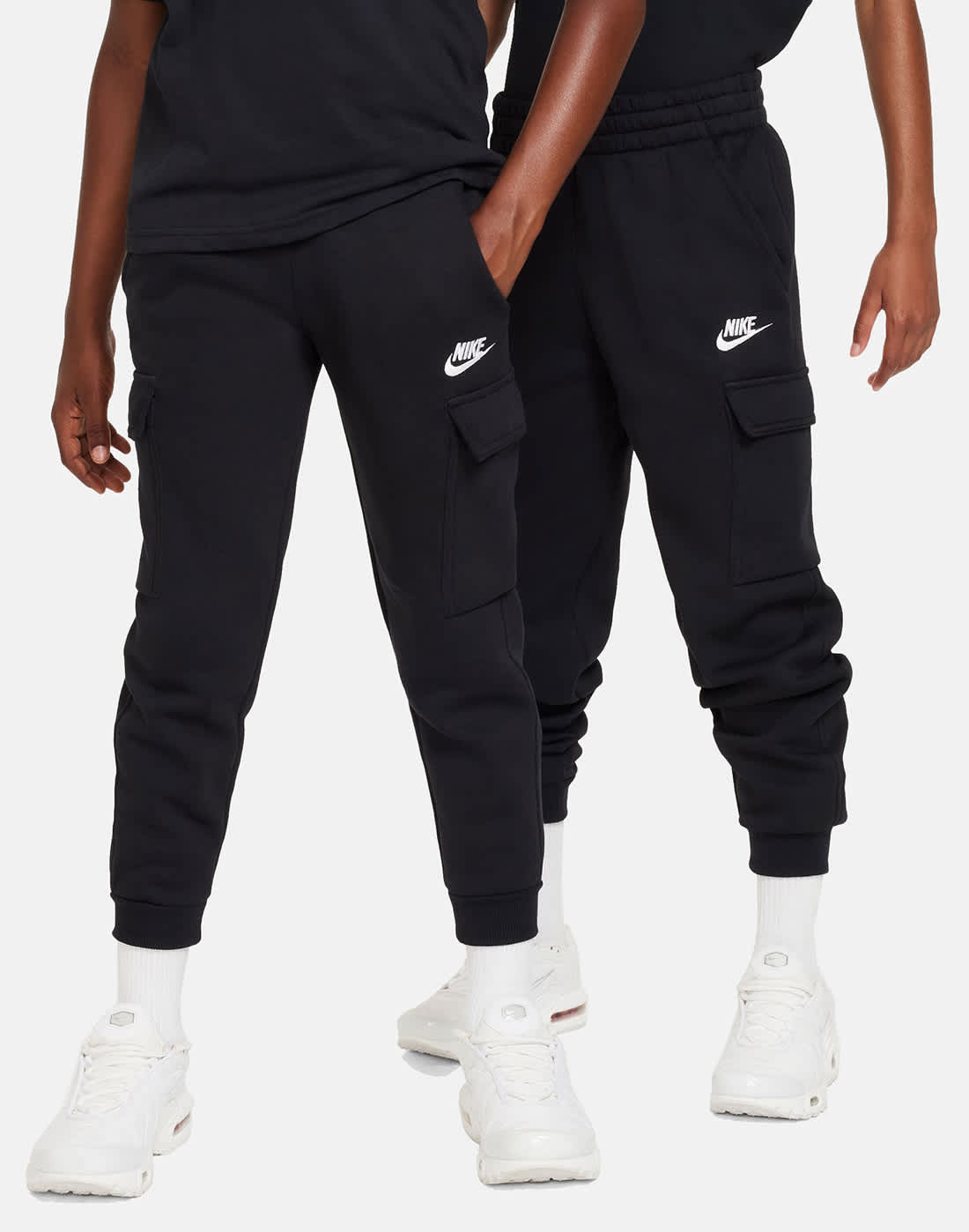 Nike Older Kids Club Fleece Cargo Pants in Black
