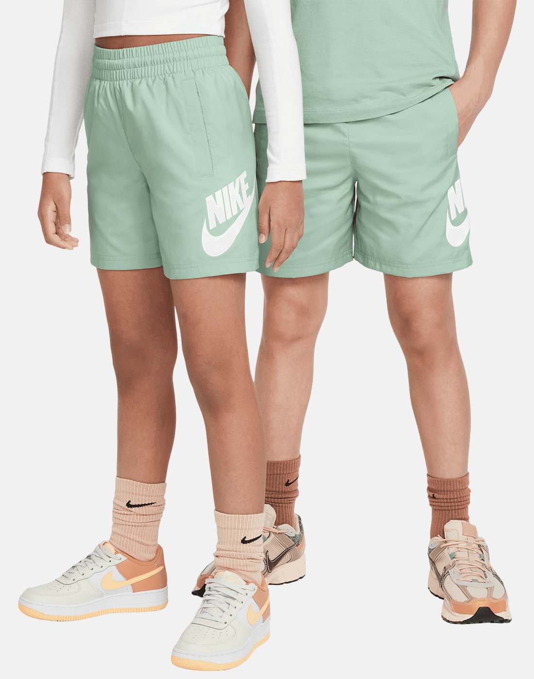 Nike Older Kids Club Woven 6in Shorts in Brown/White | Medium | Polyester