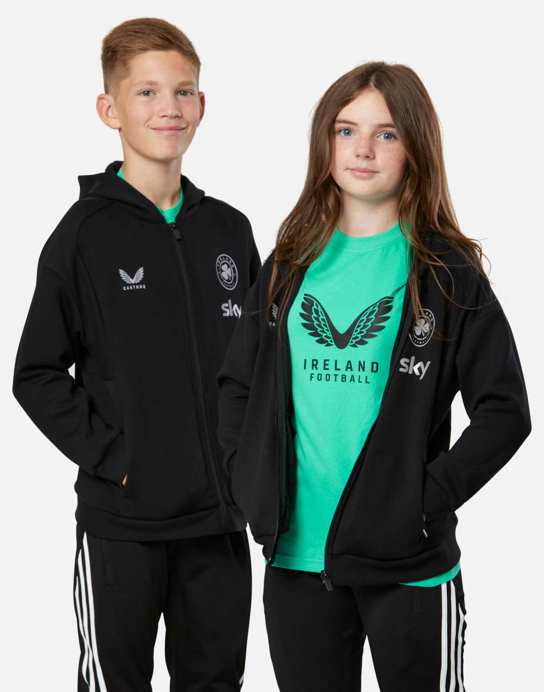 Kids' Castore Ireland Travel Full Zip Hoodie in Black