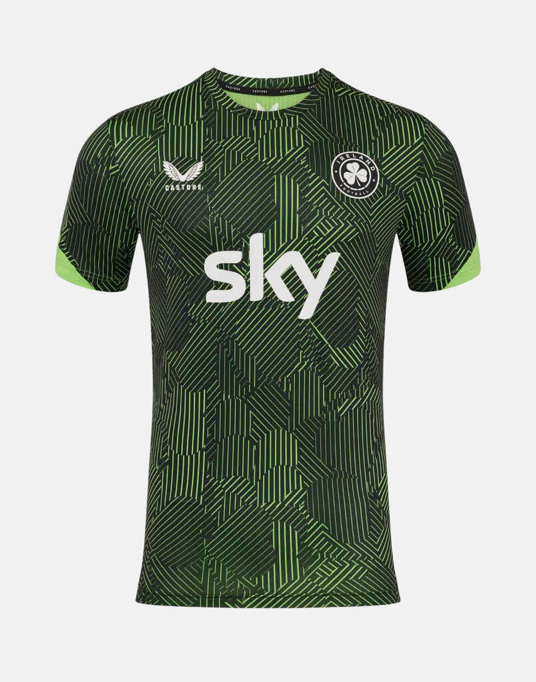 Kids' Castore Ireland Pre Match T-Shirt in Black | XL