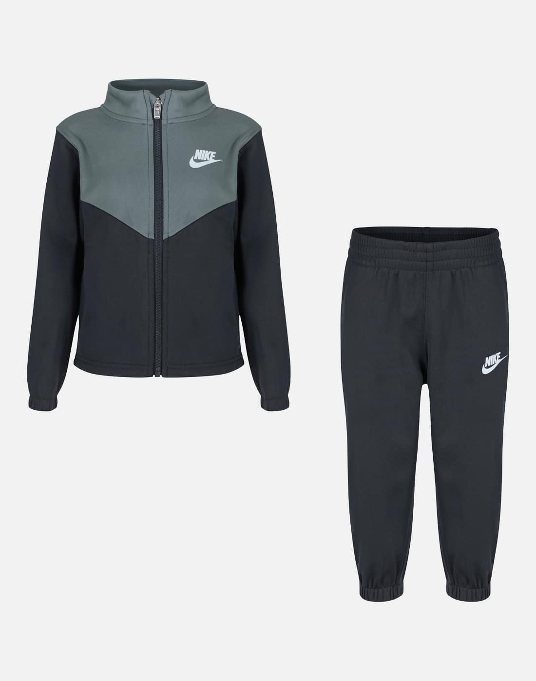 Nike Younger Kids Lifestyle Essentials in Black