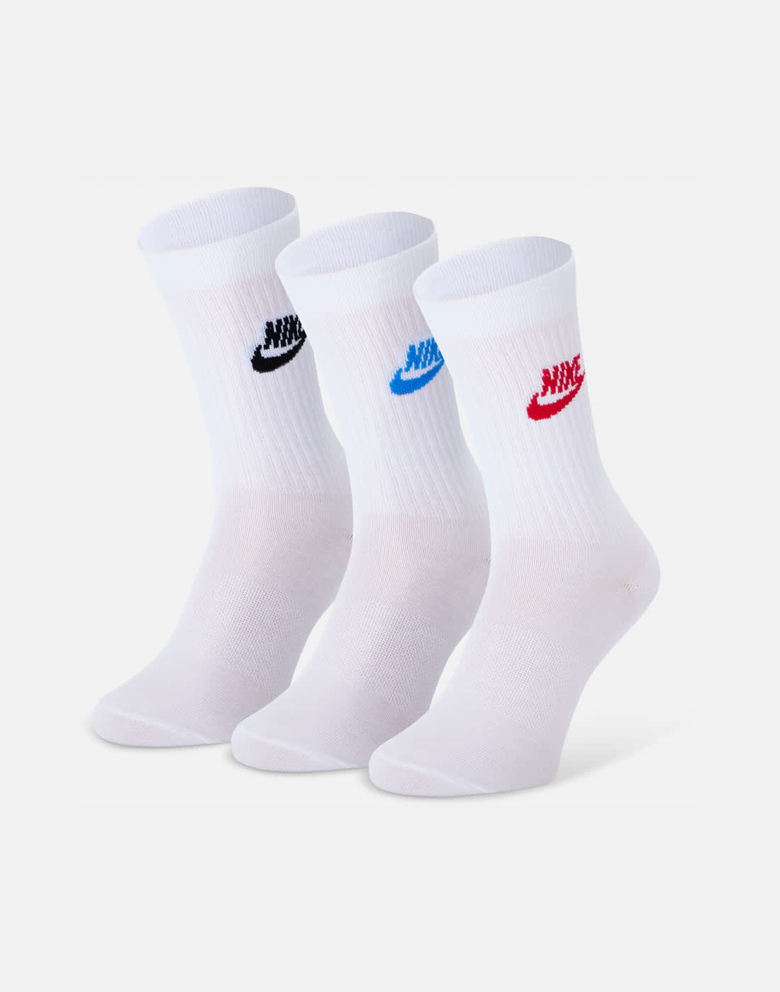 Nike Everyday Essential 3-Pack Crew Socks in White | Polyester