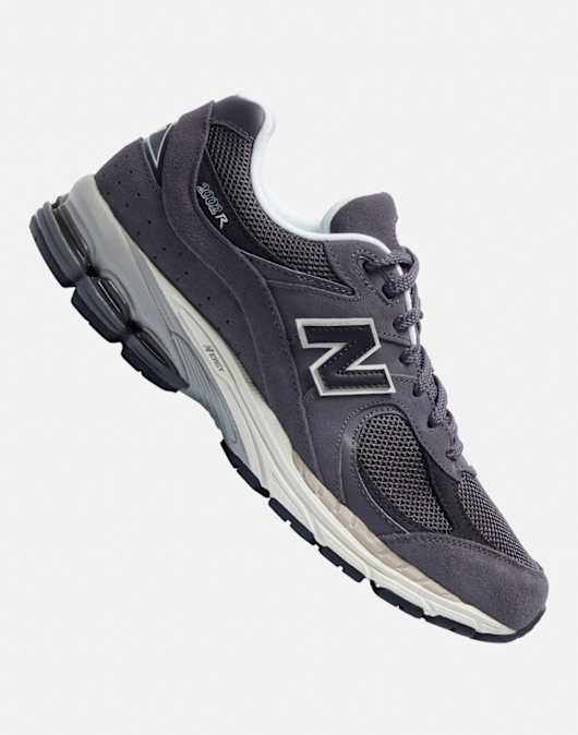 Mens 2002R Trainers
