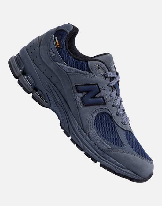 Mens 2002R Trainers