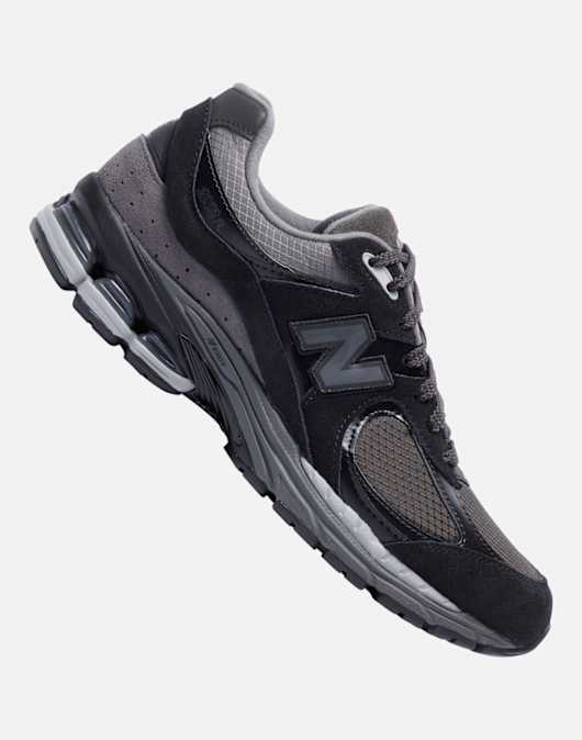 Mens 2002R Trainers