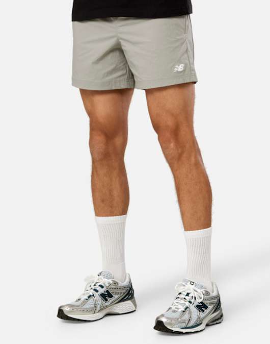Mens Stretch Woven 5 Inch Short