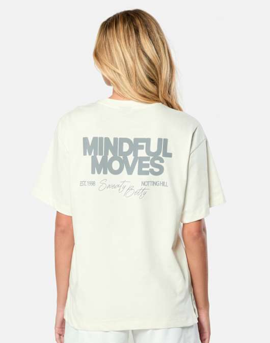 Womens Made To Move Graphic T-Shirt