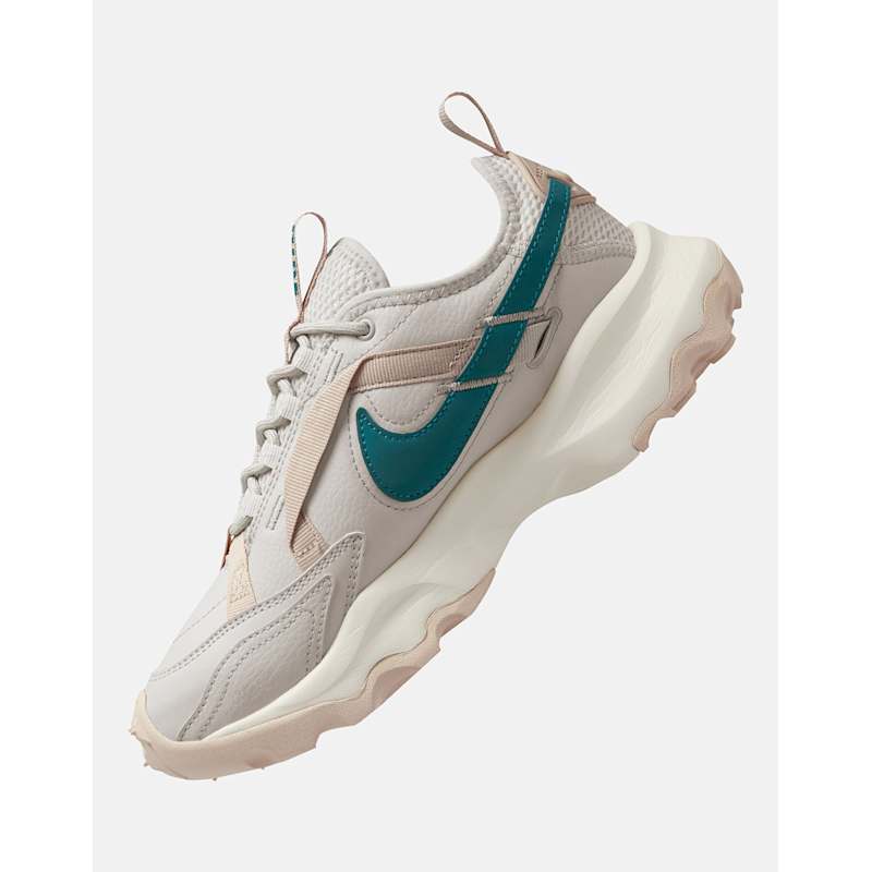 Nike Womens TC 7900 Cream Life Style Sports IE