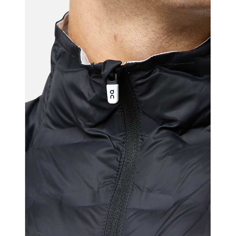 On Mens On Reversible Switch Jacket - Black | Life Style Sports EU